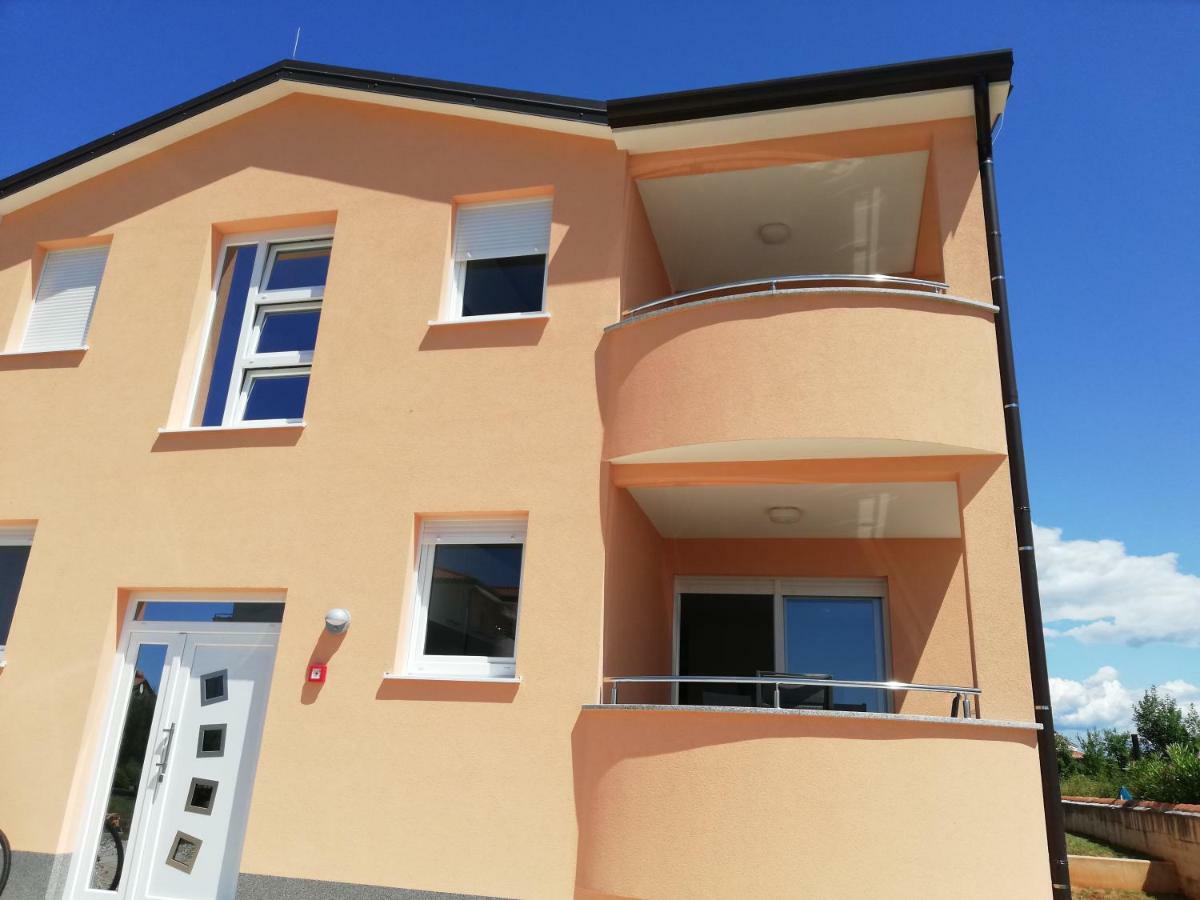 Apartments Oleander Lovrecica-Residence With Pool Esterno foto